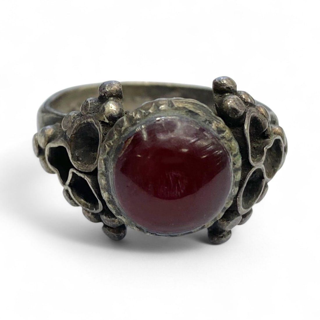 Antique Himalayan Openwork Carnelian Silver Ring, c. 19th-20th Century - 7g (1 of 3)