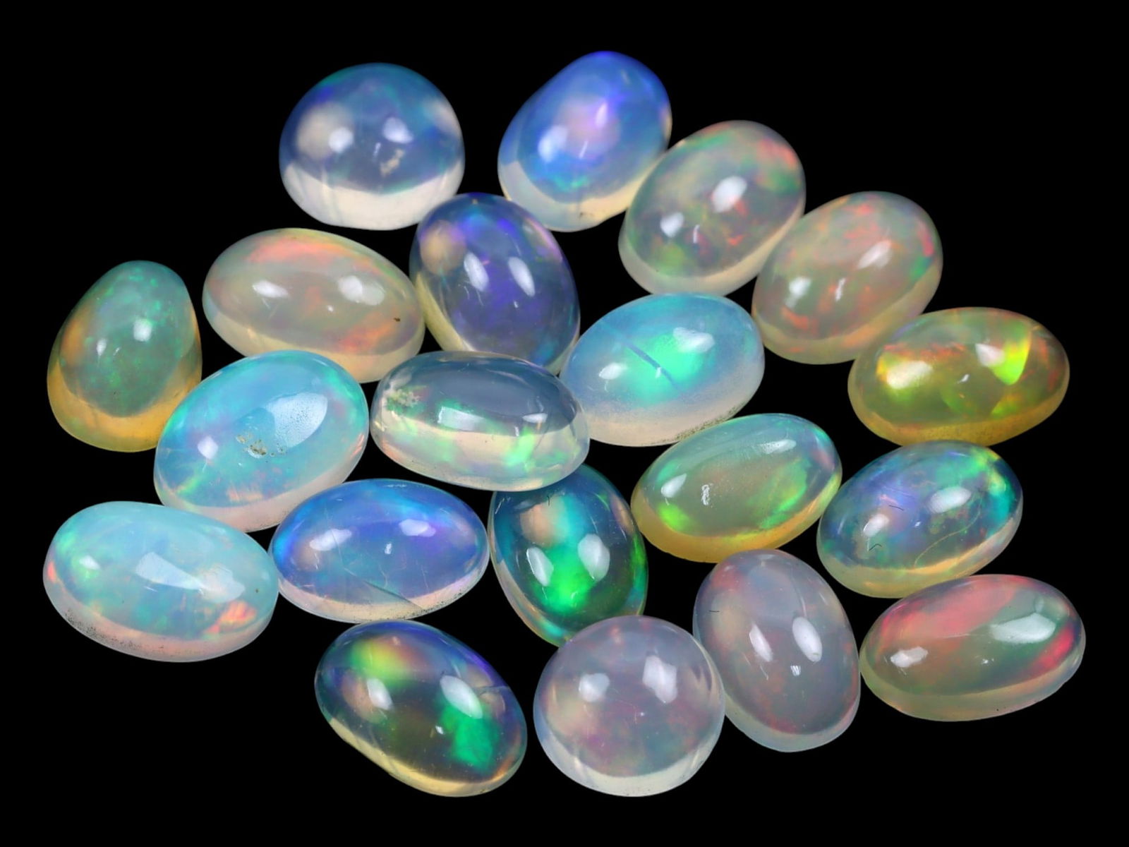6.30 Carats Multicolor Welo Opal Oval Cabochon Selection - Natural Ethiopian Stones (1 of 1)