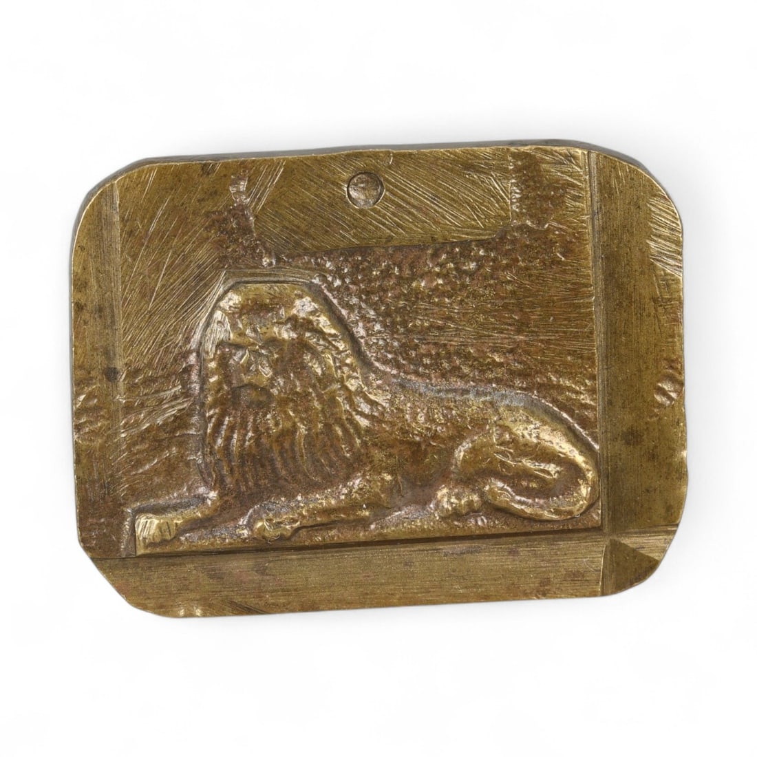 Antique Heraldic Vigilance - Recumbent Lion Brass Plaque, c.19th-Early 20th Century, 35mm (1 of 2)