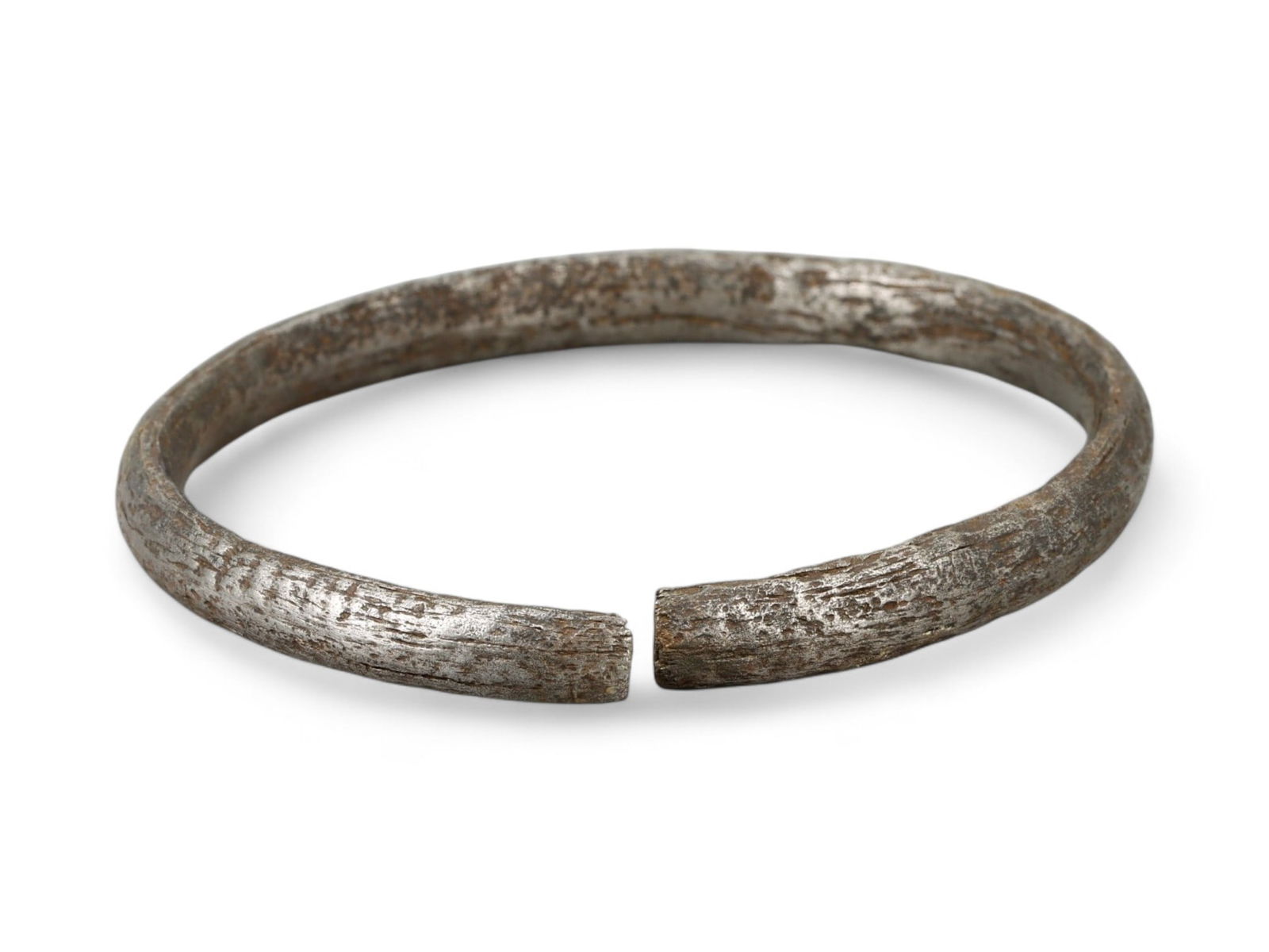 Ancient Celtic Forged Iron Tribal Bracelet, La Tene Culture, c. 3rd-1st Century BCE, 27g (1 of 2)