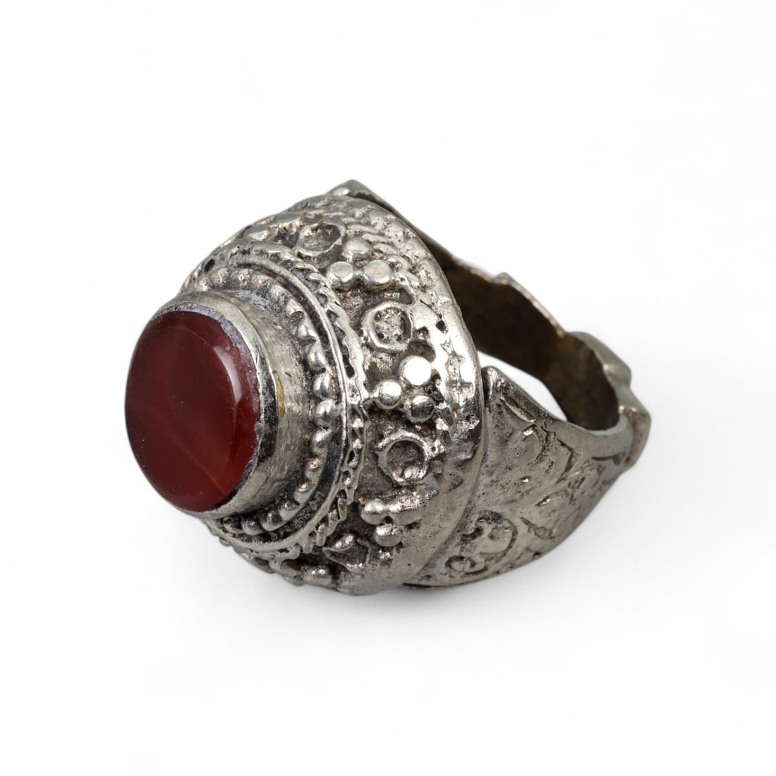 Antique Islamic Ornate Bezel Silver Alloy Tribal Ring, c. 19th Century, US 8.25, 14g: This striking antique silver alloy ring embodies the opulent craftsmanship of Islamic silversmithing from the 19th century, likely originating from Central or South Asia under Persian Qajar or Afghan