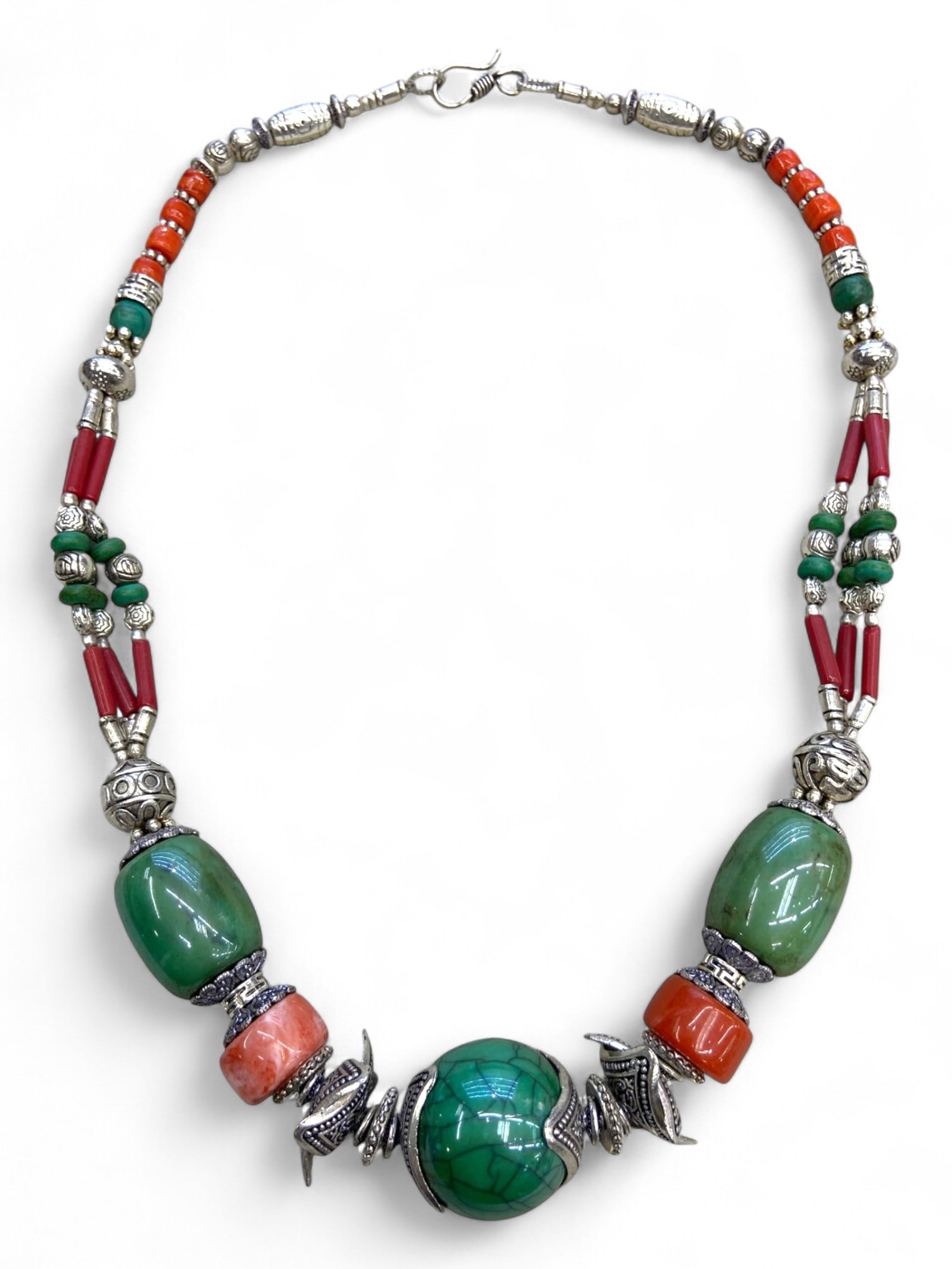 Vintage Himalayan Tribal Green Agate Coral Silver Necklace, 20th Century, 95g (1 of 2)