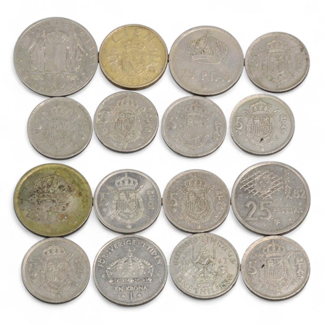 SPAIN/SCANDINAVIA/UK: Bourbon Restoration & Northern Monarchies - Portrait Coin Lot, 1970s-2000s: A 16-coin lot centered around the constitutional resurgence of the Spanish monarchy under King Juan Carlos I, accompanied by Scandinavian and British royal counterparts. The majority of coins feature 
