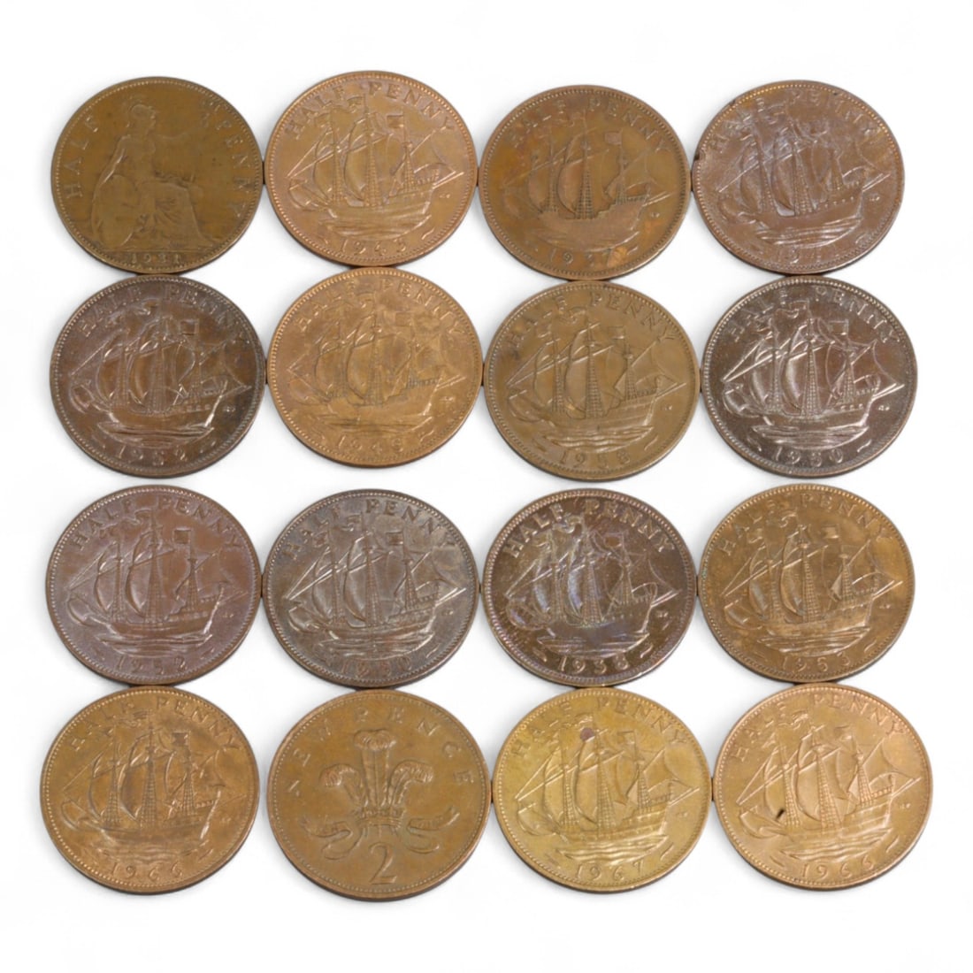 UNITED KINGDOM: Monarchs & Maritime Legacy - George V to Elizabeth II Half Penny Lot (1930s-1967) (1 of 2)