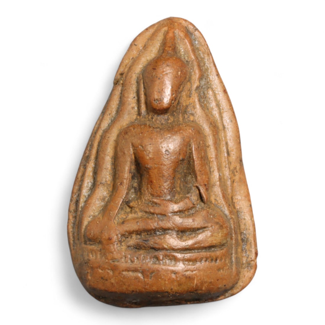 Antique Thai Flame-Aura Buddha Clay Amulet, Bhumisparsha Mudra, c. Early 20th Century, 10g (1 of 2)