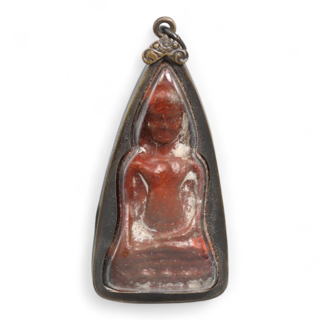 Antique Thai Rattanakosin Red Lacquered Buddha Amulet in Tapered Frame, c. 19th-20th Century, 43g: This striking antique Thai amulet, rendered in rich red lacquer tones, portrays a meditating Buddha encased in a tapered pointed frame. Hailing from the Rattanakosin period (19th-20th century), the am