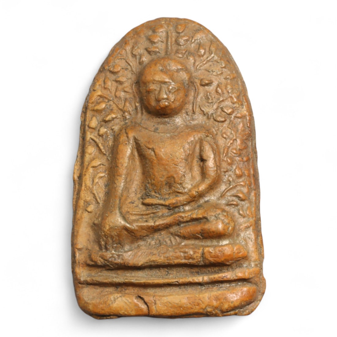 Antique Thai Bodhi Tree Buddha Clay Amulet, Meditation Under Enlightenment Canopy, c. Early 20th: This antique Thai clay amulet, measuring 4 cm in height and weighing 9 grams (0.32 ounces), beautifully portrays the Buddha seated in meditation beneath the Bodhi tree, the sacred fig under which he a