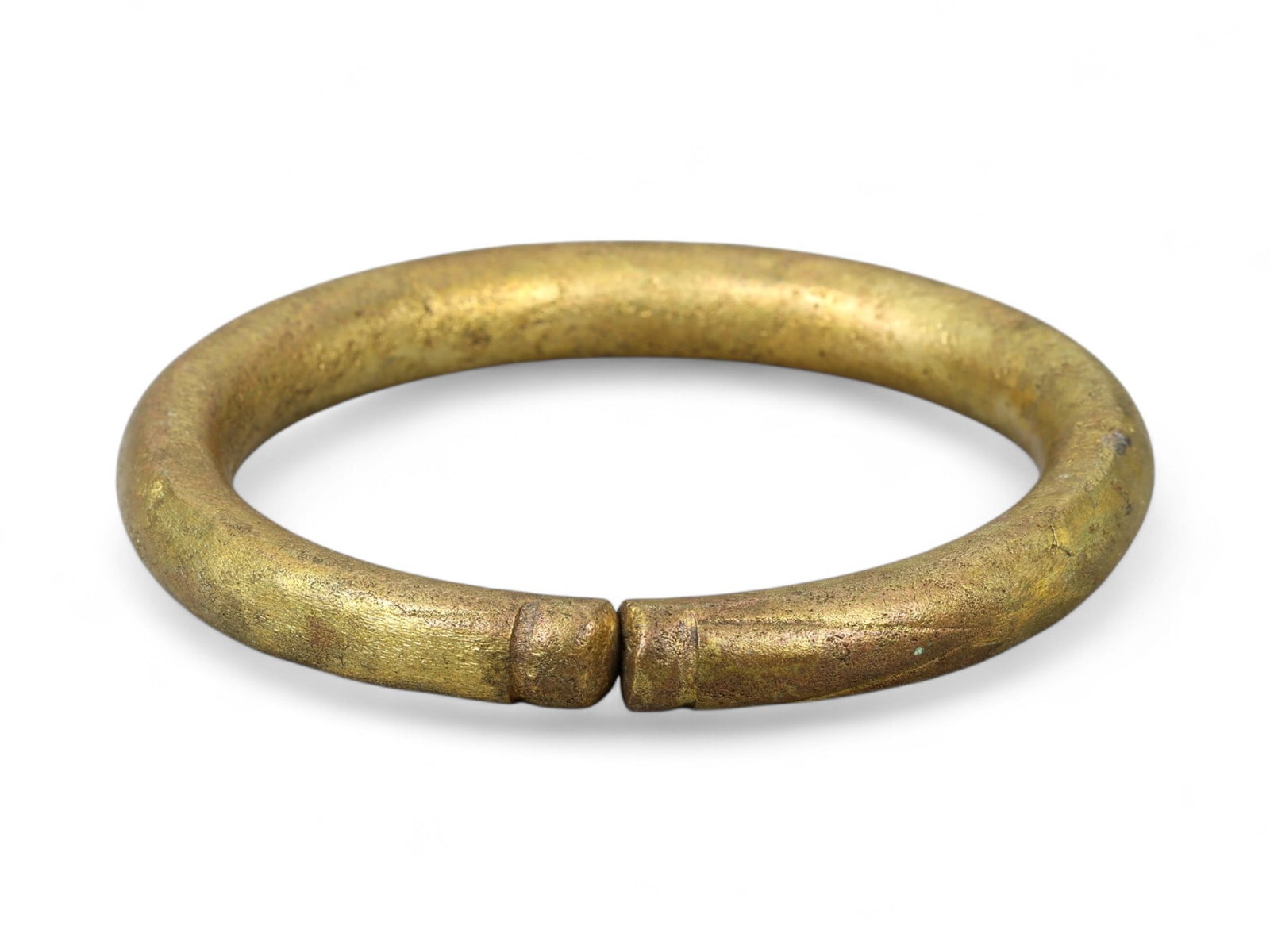 Antique West African Gilt Bronze Prestige Currency Bracelet, 18th-19th Century, 7.8cm, 114g: This elegant gilt bronze bracelet originates from West Africa and dates to the 18th-19th century, embodying both the minimalist strength and ceremonial sophistication typical of regional currency brac
