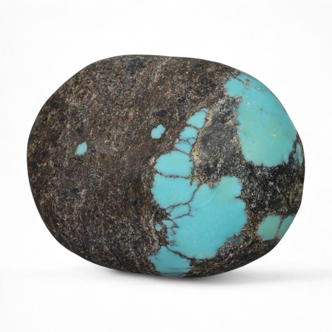 Antique Tibetan Mala Prayer Turquoise Amulet Bead, c. 18th-19th Century, 2.1cm, 5g: This striking turquoise bead from Tibet, dating to the 18th-19th century, embodies the deep spiritual and cultural reverence accorded to this precious stone in Himalayan tradition. Its organic, rounde