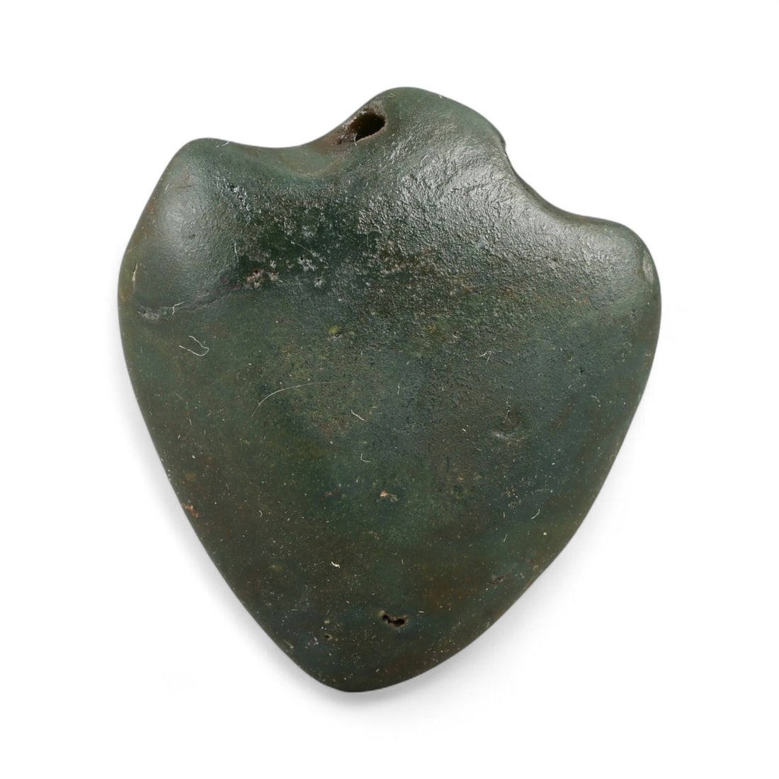 Ancient Persian Greenstone Amulet Bead, c. 1st Millennium BCE-1st Century CE 3cm: This rare ancient Persian amulet bead, measuring 3cm, originates from the culturally rich regions of the early Achaemenid or post-Achaemenid Persian world, c. 1st millennium BCE-1st century CE. Shaped