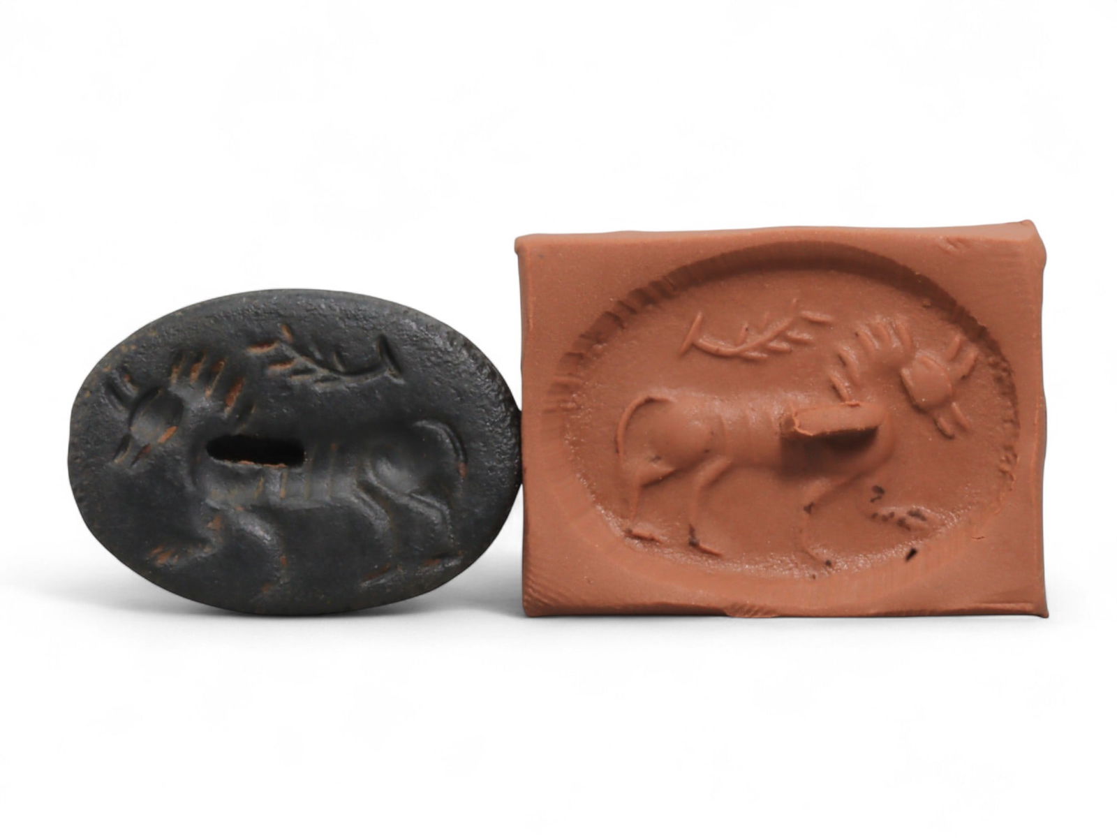 Ancient Near Eastern Intaglio Stone Bead, c. 2nd-5th Century CE, 2.8cm: This ancient intaglio bead, carries a finely engraved design cut into its surface, capable of producing sharp impressions when pressed into clay. Intaglios of this type were treasured across the Near