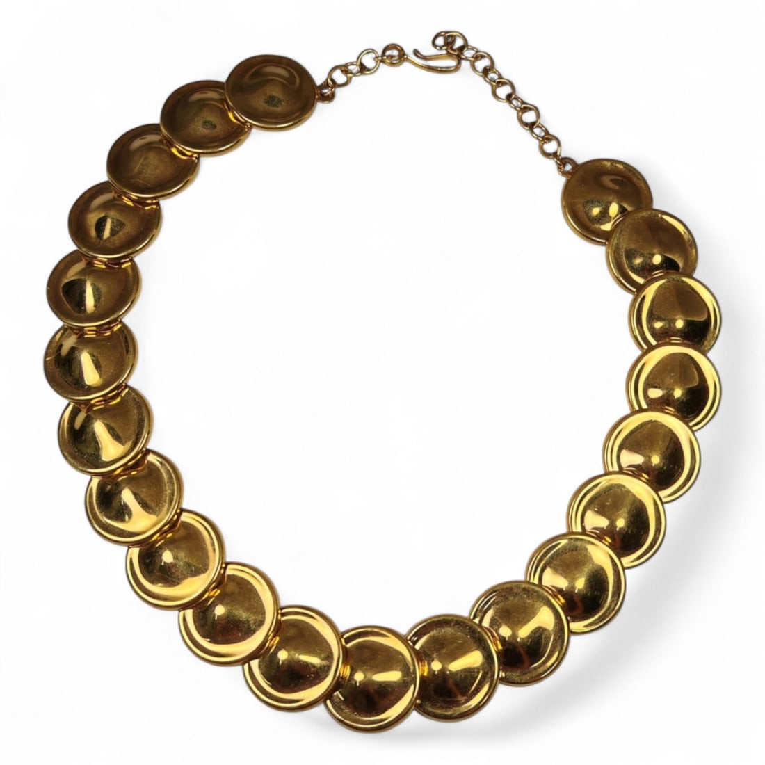 Vintage Fashion Necklace 15cm, Mid-Late 20th Century: A stylish vintage fashion necklace exemplifying the bold and expressive design language of mid-20th century costume jewelry. Crafted from mixed materials such as glass, brass, and plated metal alloys,