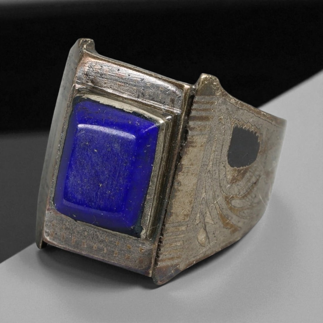 Qajar Dynasty Bold Lapis Lazuli Intaglio-Style Silver Ring, c. 19th Century, US Size 7.25, 7g (1 of 3)