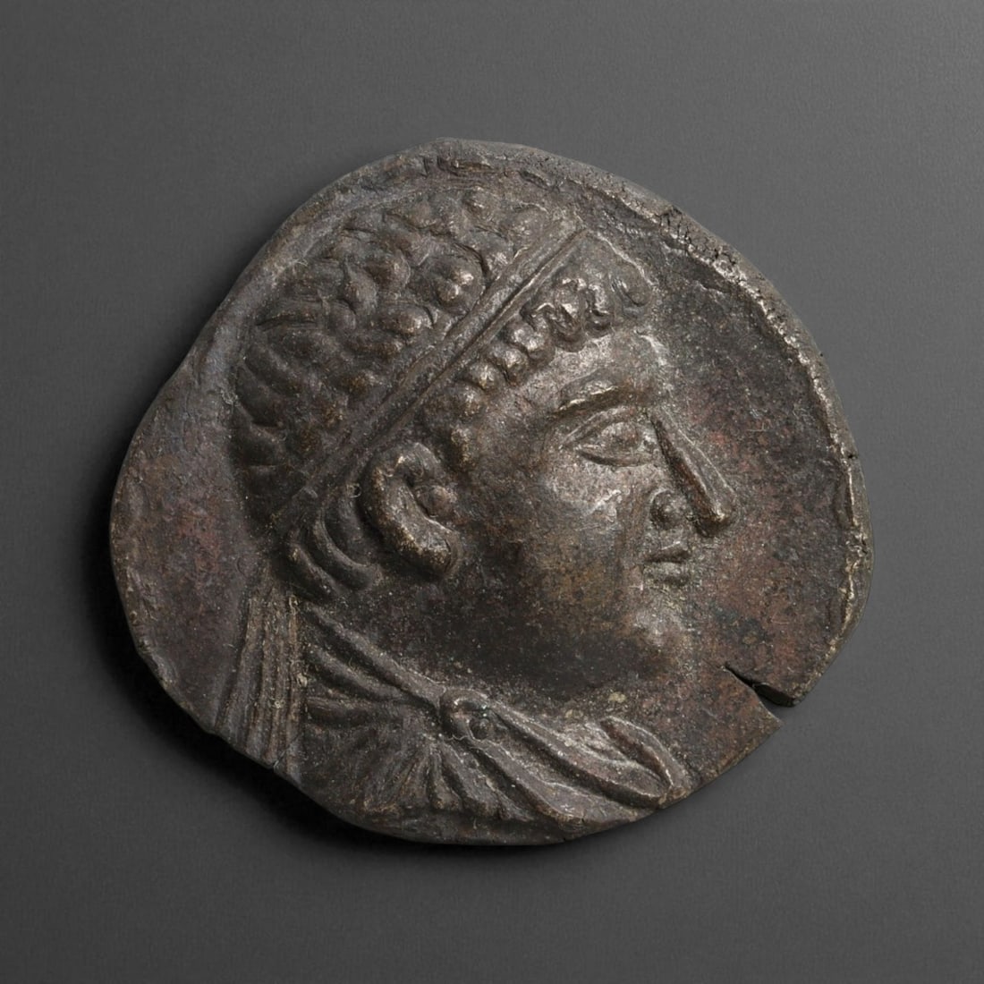 Antique Neo-Classical Commemorative Portrait Medallion, 19th-20th Century, 3cm, 14g: This finely crafted antique medallion, produced in the 19th-early 20th century, draws inspiration from ancient Greco-Roman coinage and reflects the neoclassical fascination with antiquity. It was like
