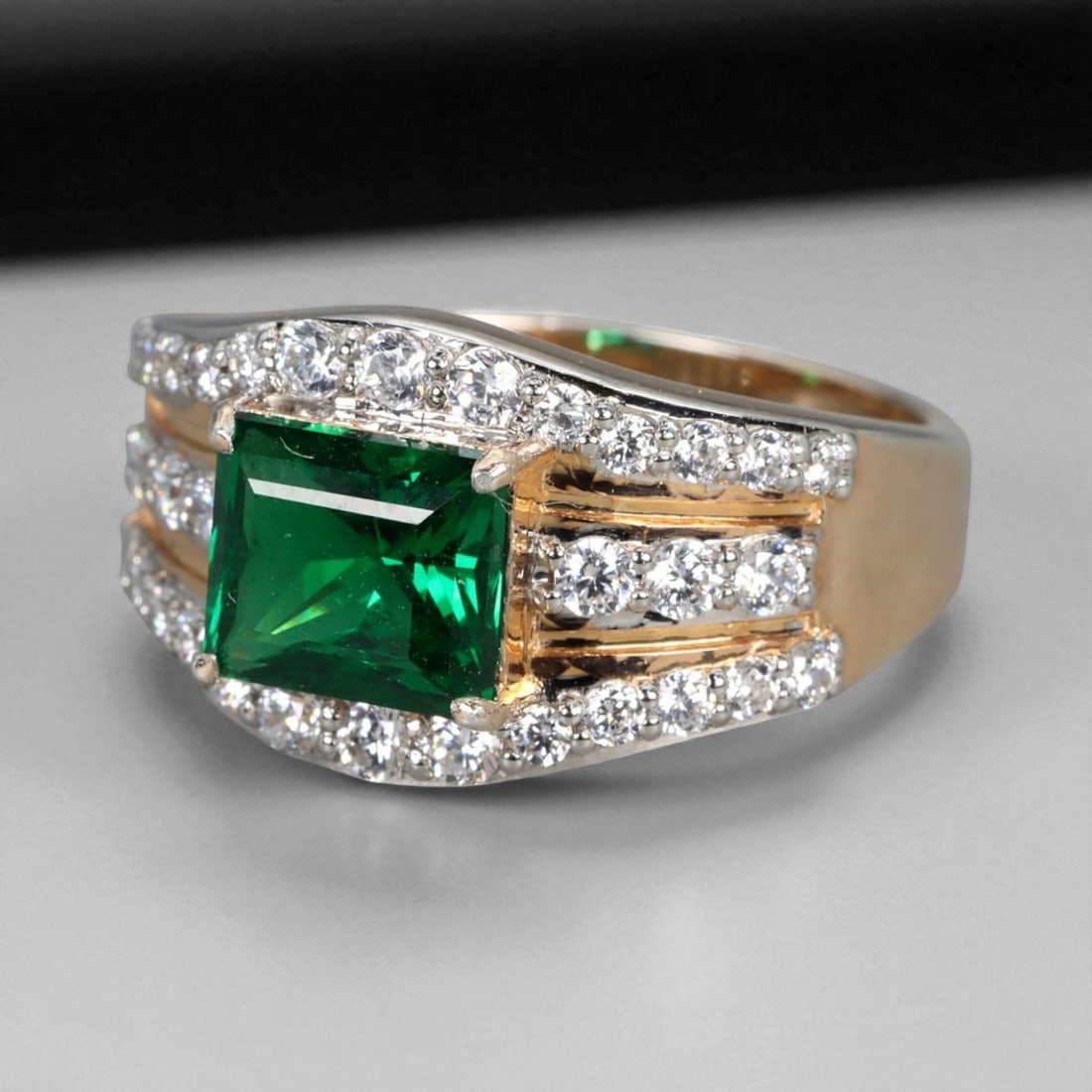 Emerald Cascade Tier Pattern 925 Silver Ring with Chatham Green Gemstone, 7.75 US (1 of 3)