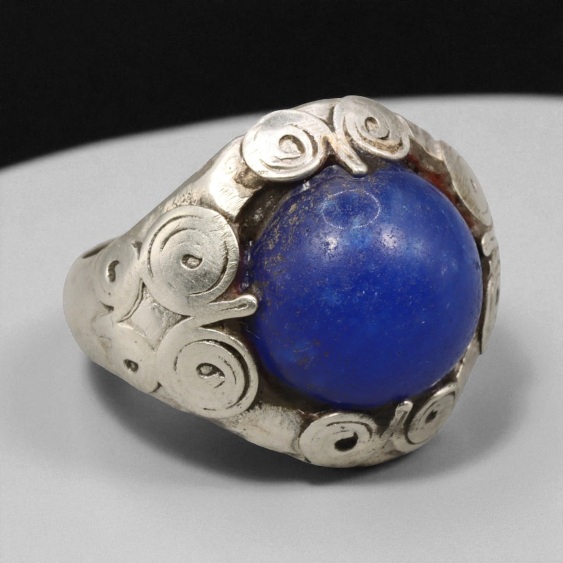 Antique Central Asian Lapis Lazuli Silver Ring, c. 19th-20th Century, US 9 (1 of 2)