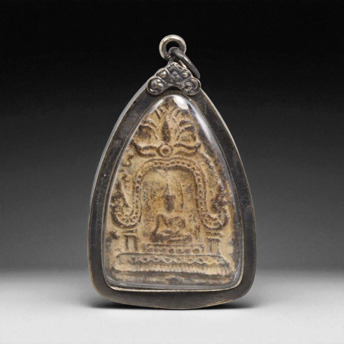 Antique Thai Rattanakosin Naga Canopy Buddha Amulet in Leaf-Form Frame, c. 19th-20th Century, 19g (1 of 2)