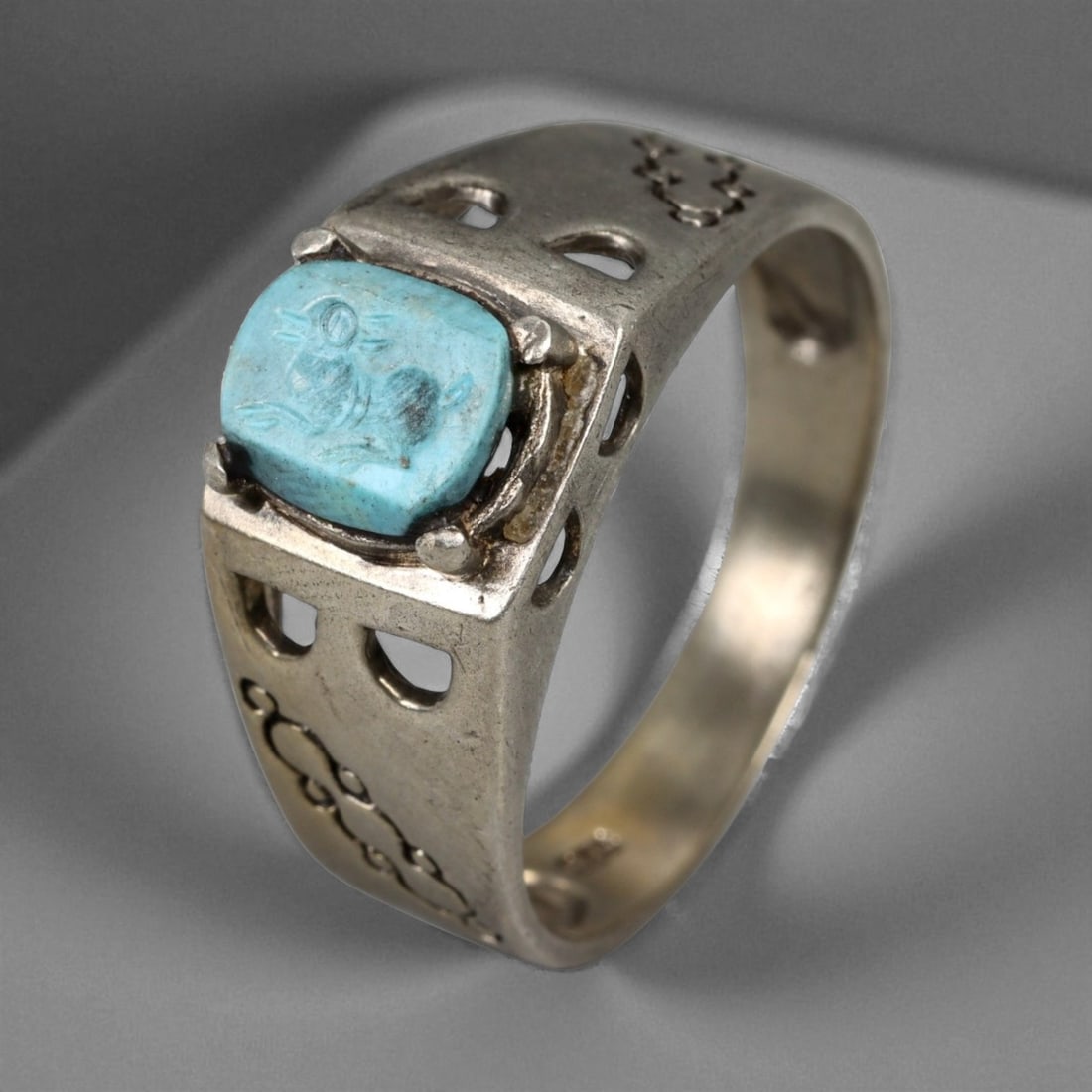 Mid-Century Middle Eastern Turquoise Animal Motif Silver Ring, c. 1950s-60s, 5g (1 of 3)