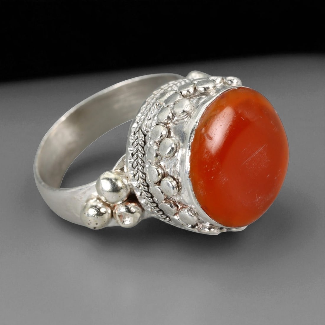 Antique Central Asian Carnelian Cabochon Silver Ring, c. 19th-20th Century, US Size 8.5 (1 of 3)