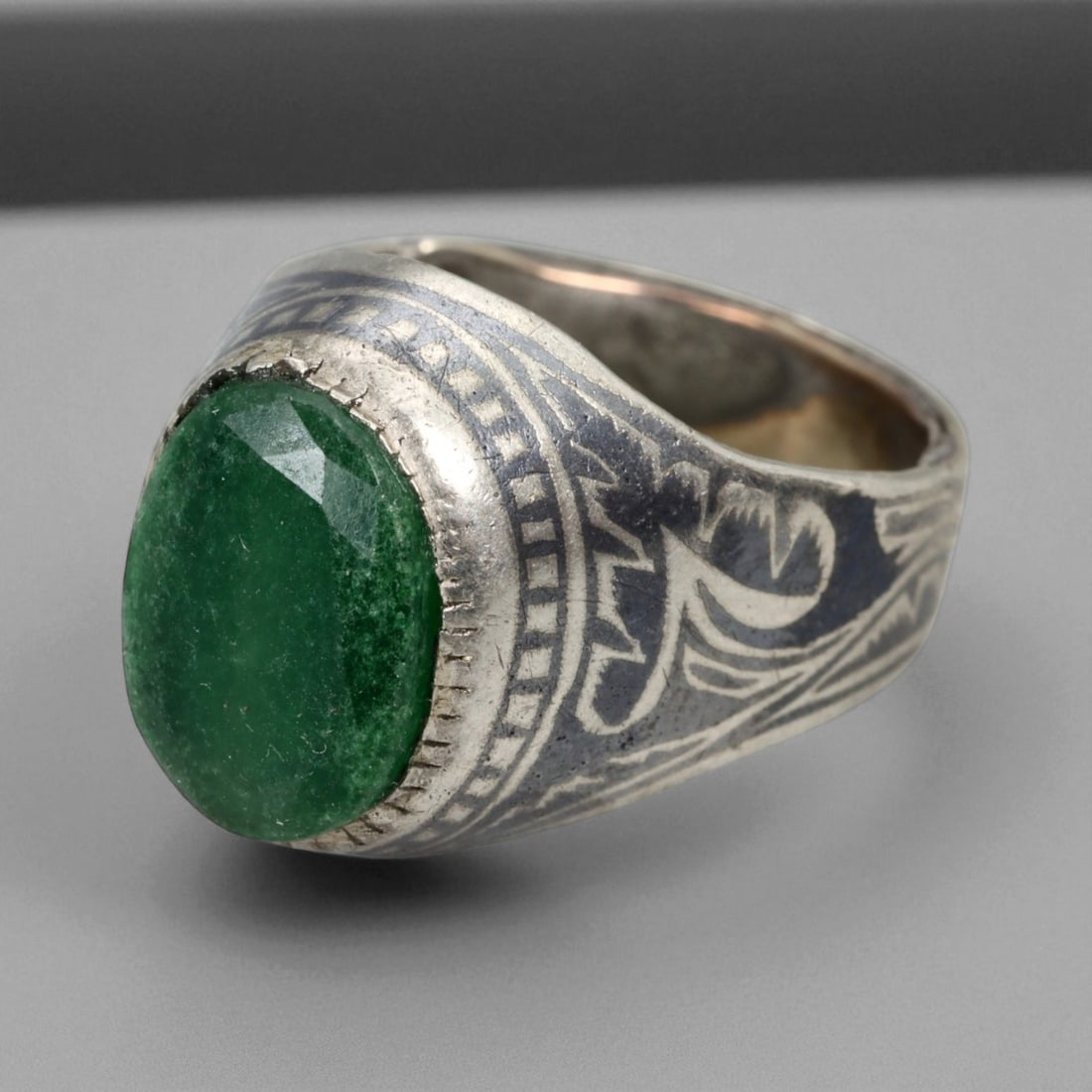 Antique Persian Engraved Silver Ring with Green Aventurine Gem, c. 19th-20th Century, US 8.5 (1 of 3)