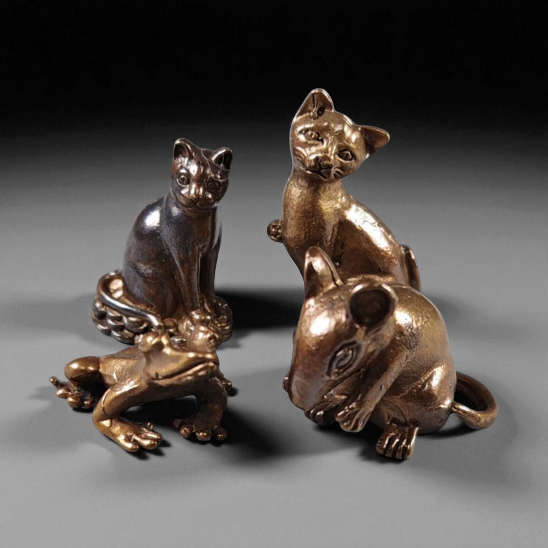 Vintage Thai Brass Animal Miniature Set - Cat, Mouse, and Frog Trio, c. Late 20th Century 2-3.5cm (1 of 3)