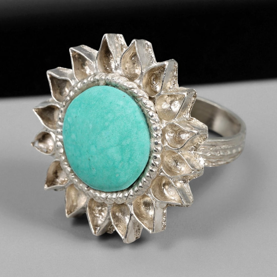 Antique Central Asian Silver Floral Ring with Turquoise Gem, c. 19th-20th Century, US 8.5 (1 of 3)