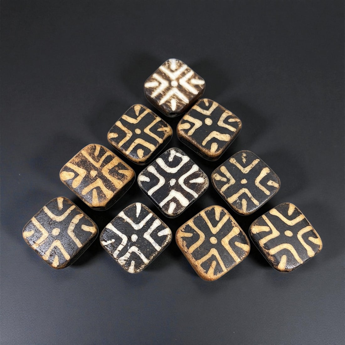 Antique Burmese Pumtek Pyu-Style Patterned Wood Beads, c. 19th Century, 1.8-2cm: This fine group of antique Burmese Pumtek beads, dating to the 19th century, exemplifies the enduring artistry and spiritual heritage of the Pyu cultural tradition. Each bead is hand-carved from palm 