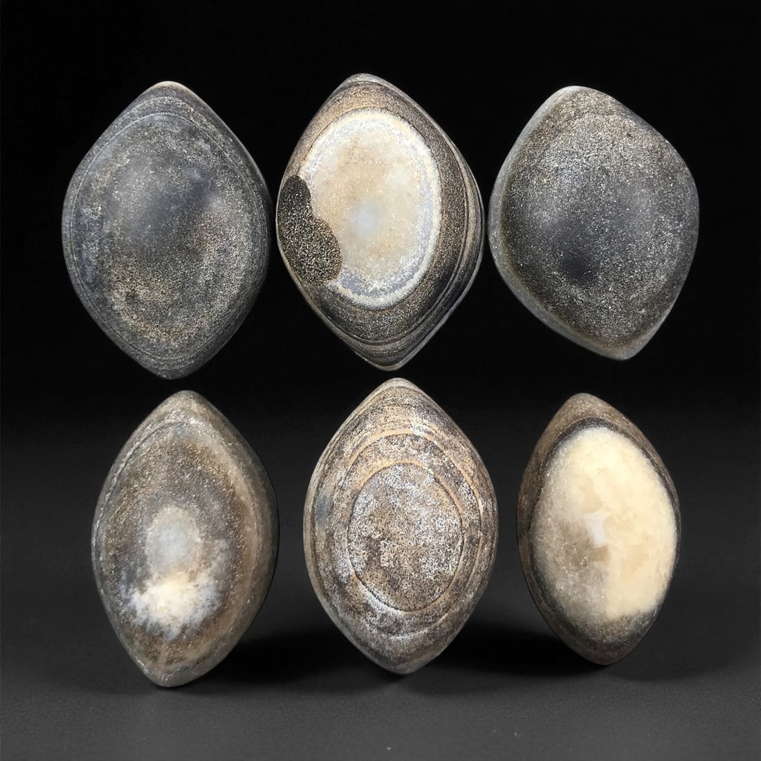 Ancient Medieval Tibetan Luk Mik "Goat's Eye" Agate Beads, c. 11th-14th Century CE, 2.5-3 cm (1 of 1)