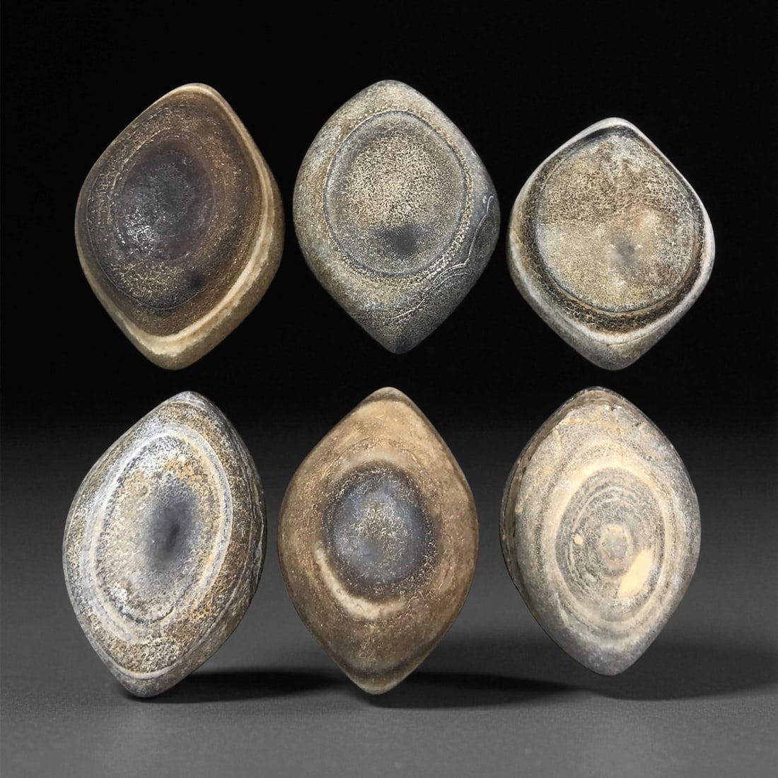 Ancient Medieval Tibetan Luk Mik "Goat's Eye" Agate Beads, c. 11th-14th Century CE, 2.4-2.7 cm (1 of 1)