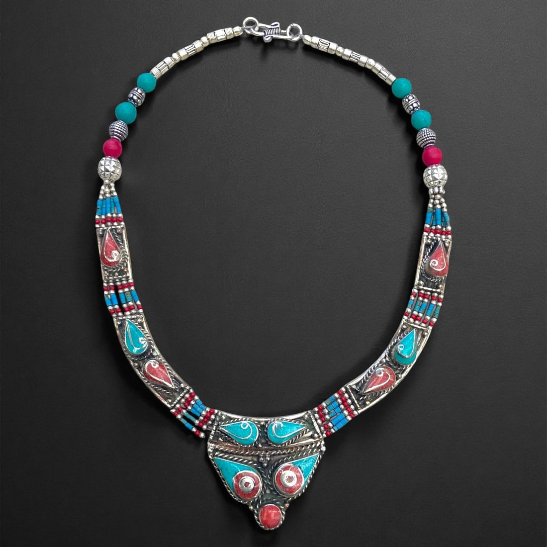 Vintage Himalayan Tribal Pendant Necklace, c. Mid-20th Century, 162g: This Vintage Himalayan Tribal Pendant Necklace embodies the enduring cultural and collectible value associated with traditional highland jewelry. Originating from the rugged mountain regions of the Hi