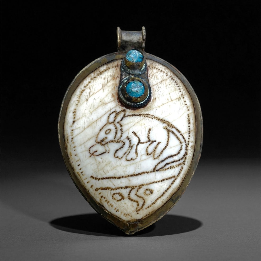Vintage Tibetan Conch Shell and Brass Amulet Pendant, Mid-20th Century, 7.5cm, 64g (1 of 2)