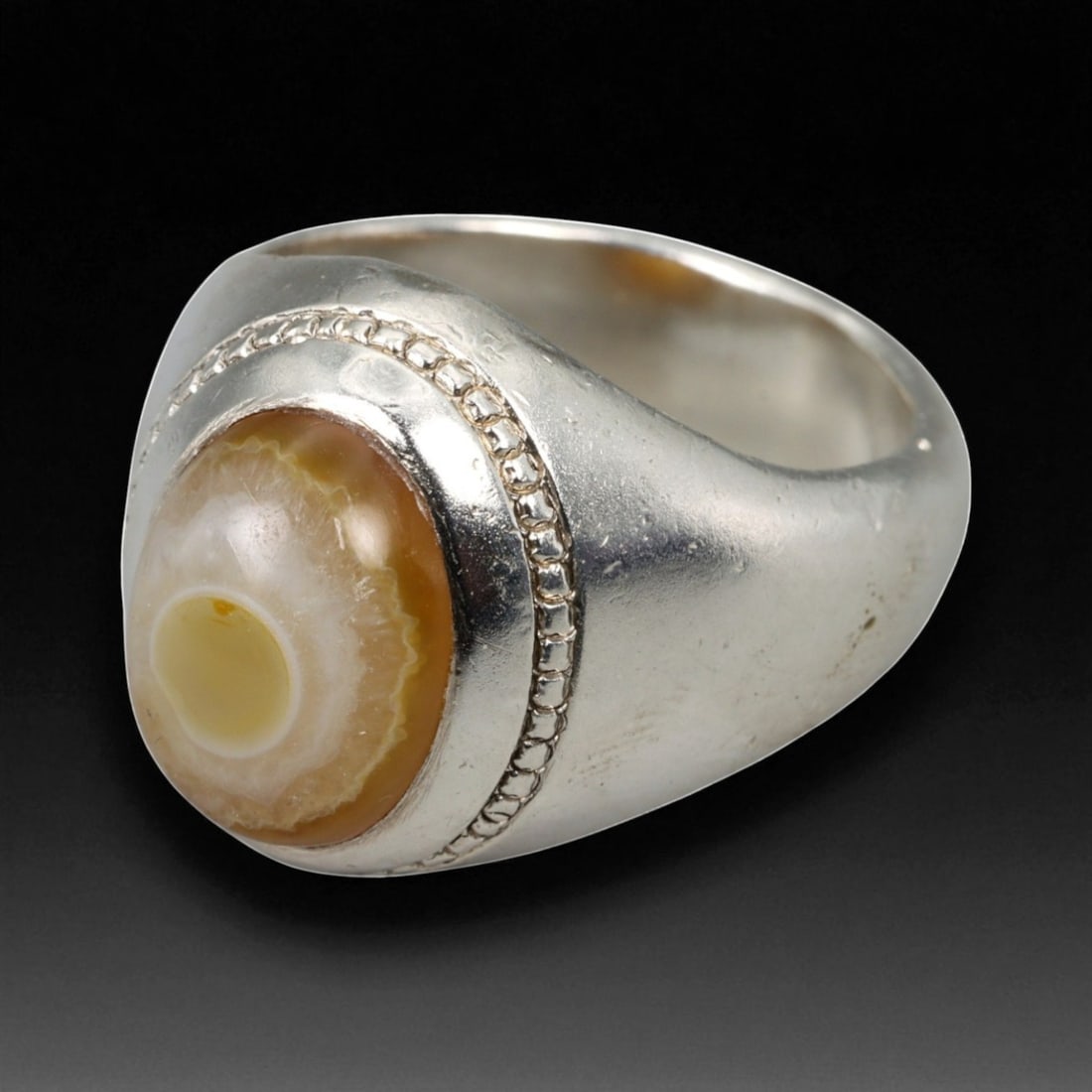 Antique Persian Style Banded Agate "Eye" Silver Ring, c. 19th-20th Century, US Size 10.5 (1 of 3)