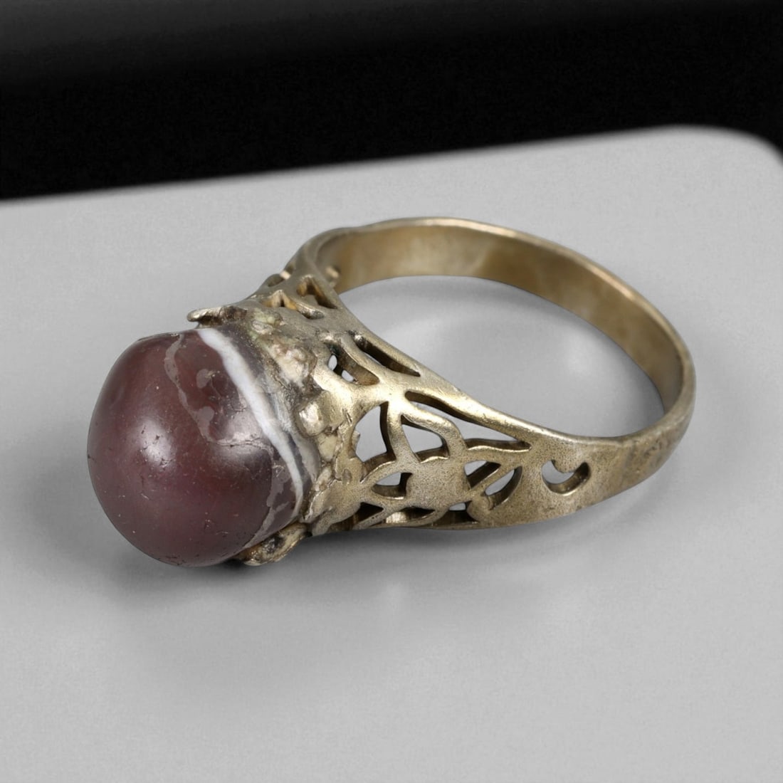 Antique North African Banded Agate Floral Silver Ring, c. Late 19th Century, 5g, 50Q (1 of 3)