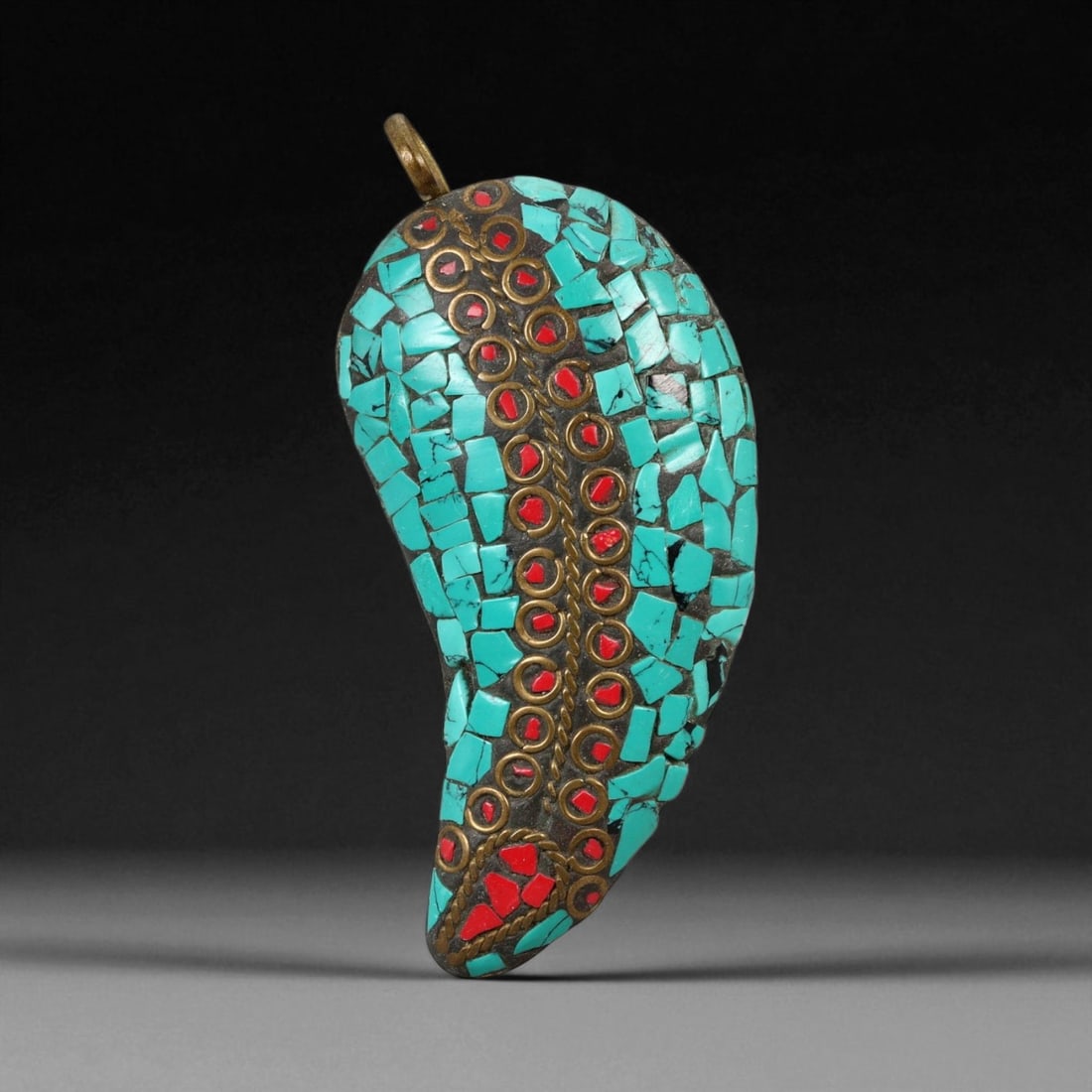 Vintage Himalayan Tribal Turquoise Coral Brass Pendant, 20th Century, 7cm, 39XD: This vibrant vintage Himalayan pendant showcases the traditional artistry of Nepalese and Tibetan craftsmanship, featuring an organic curved form adorned with turquoise and coral mosaic set in brass. 