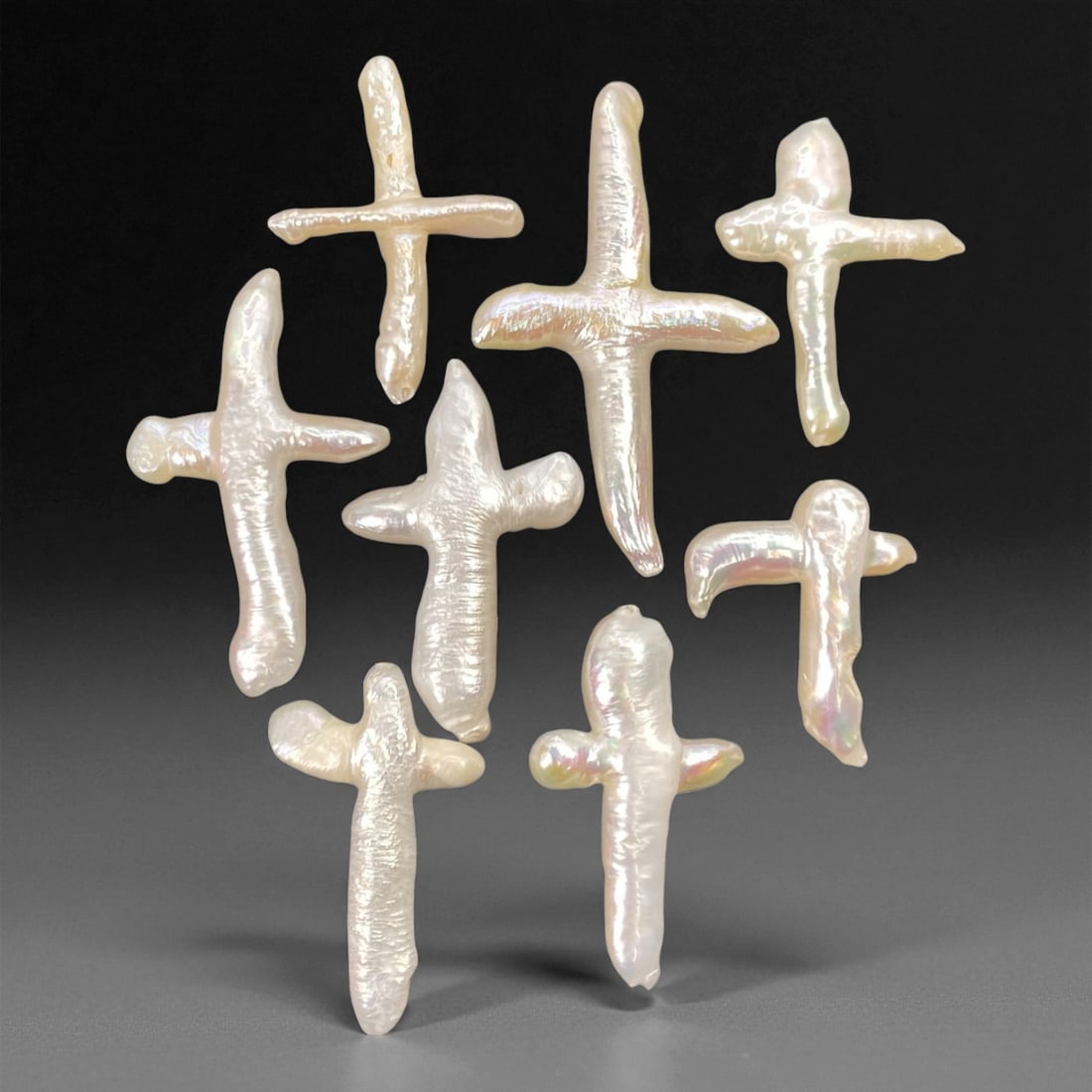 White Cross-Shaped Freshwater Pearl Selection - Natural 8-Piece Lot, 2.6 to 4.6 cm, 75XE (1 of 1)