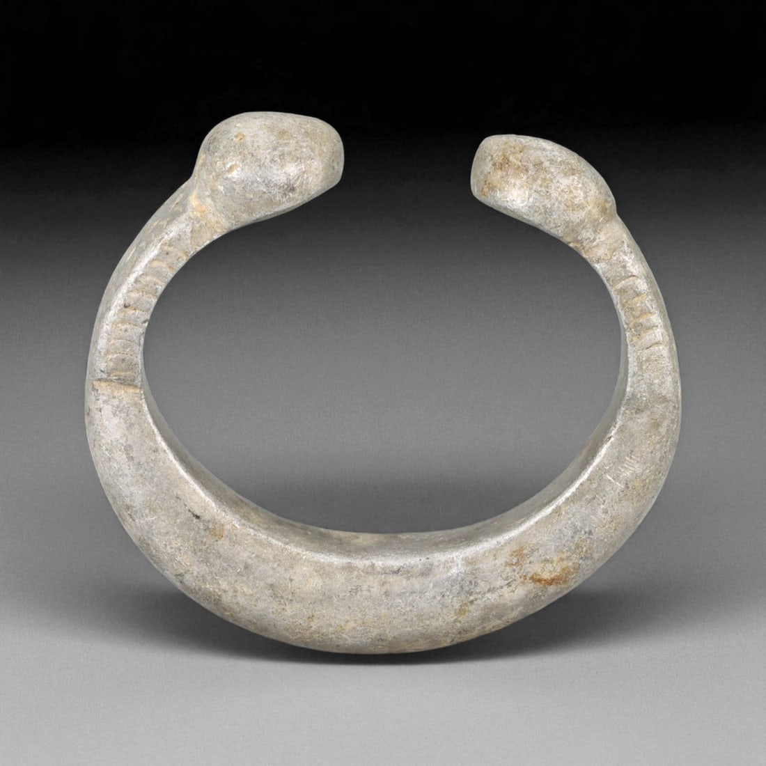 Antique West African Bulb Terminal Aluminum Trade Bracelet, Early 20th Century, 6.5cm, 50g, 77X (1 of 2)