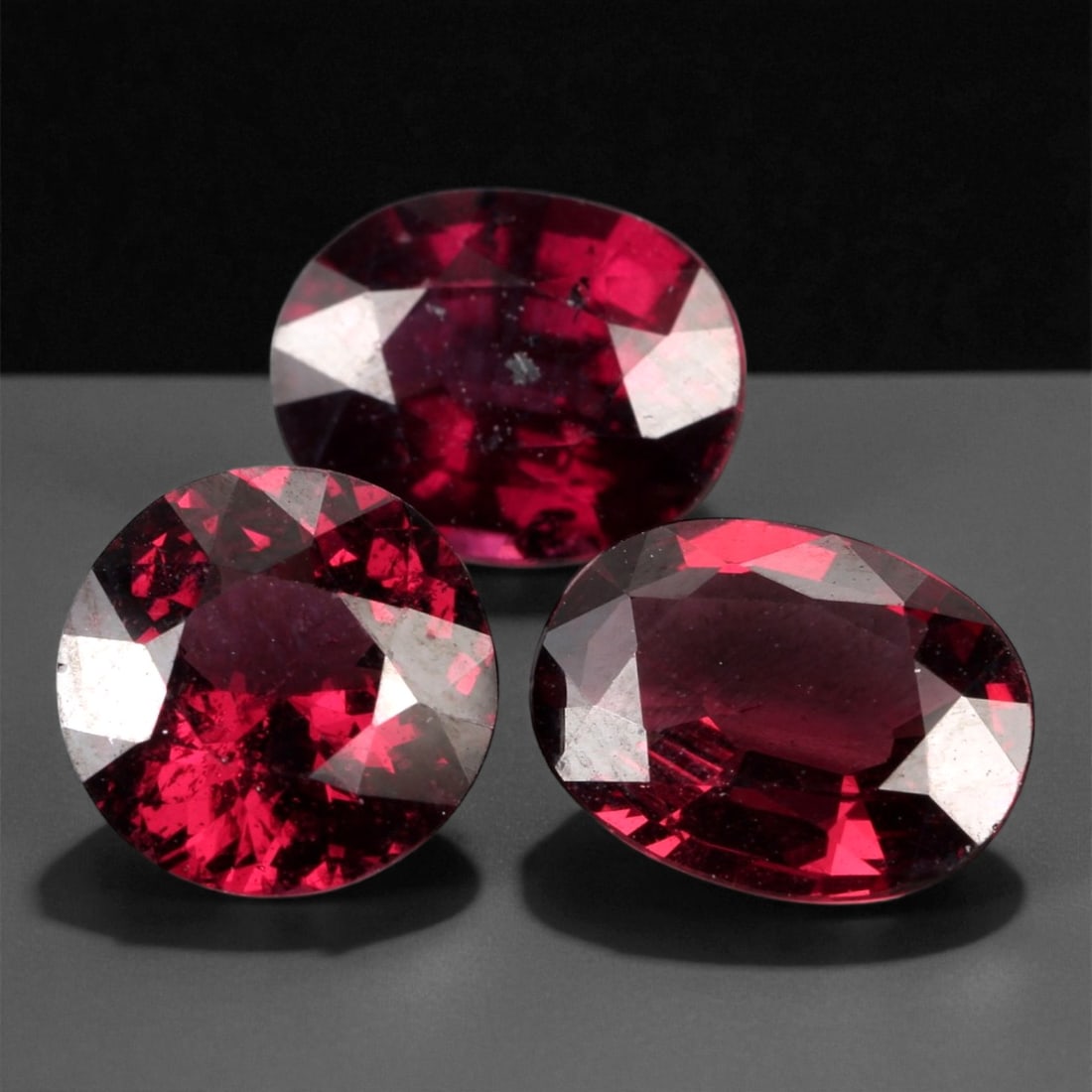 6.76 Carats Vivid Pink to Red Mahenge Garnet Selection - Natural Tanzanian Stones - 7 to 9 mm, 75XC (1 of 1)