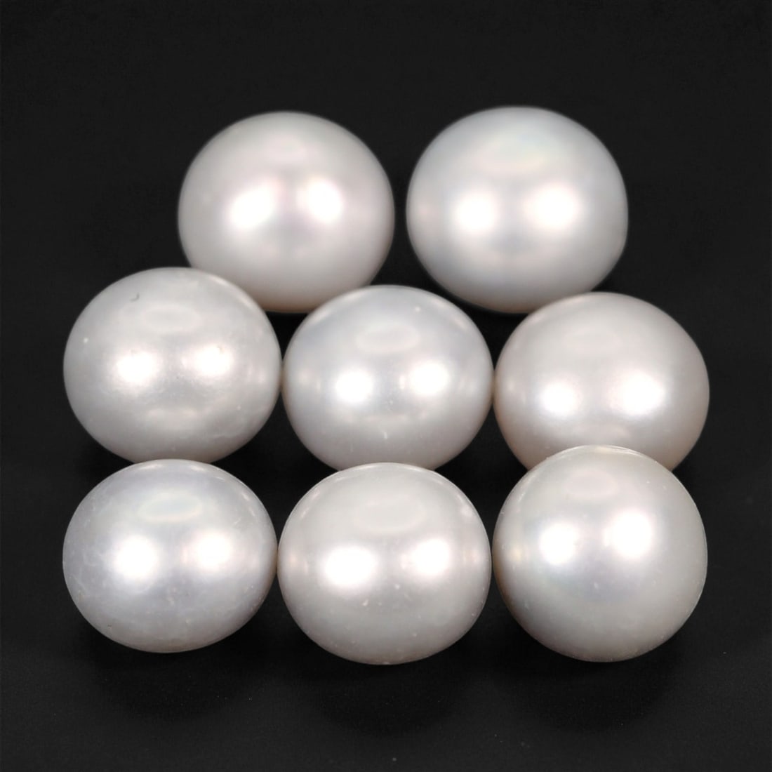 5.00 mm Silver Freshwater Pearl Selection - Natural Round Group of Eight, 75XF: This elegant selection of eight freshwater pearls features clean white body color with a soft, satin luster and subtle hints of silver and ivory. Each pearl is smoothly rounded with a bright, reflecti