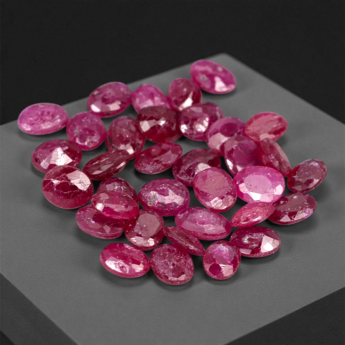 4.12 Carats Rich Pinkish Red Ruby Oval Parcel - Natural Loose Gemstones, 29XB (1 of 1)