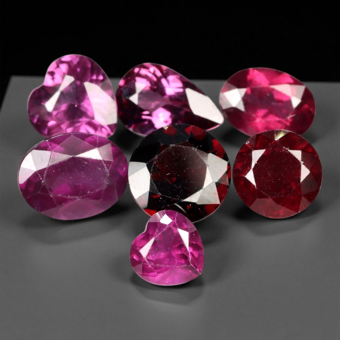 11.84 Carats Vivid Pink to Red Mahenge Garnet Selection - Natural Tanzanian Stones - 6 to 9 mm, 15XE (1 of 1)