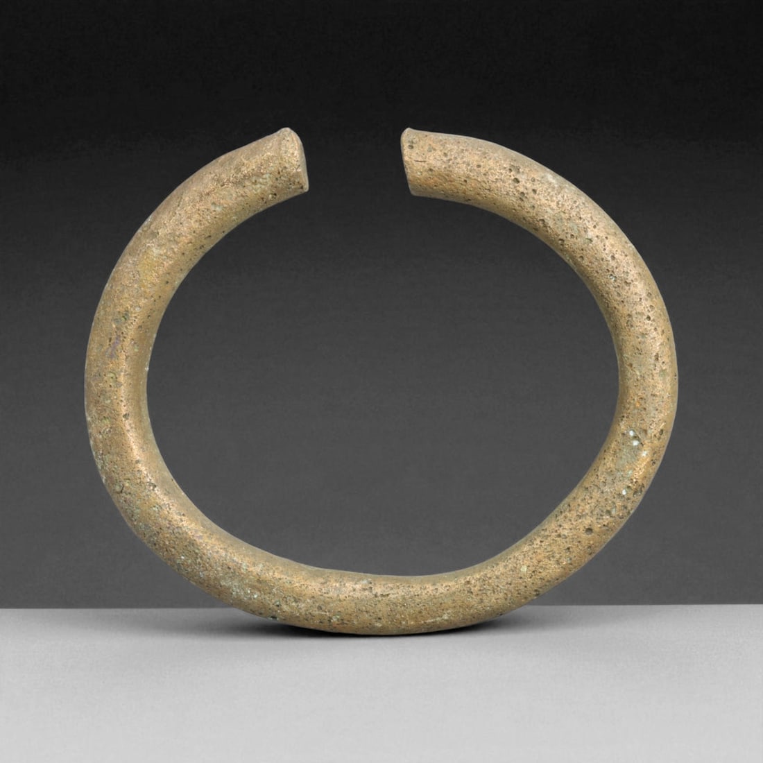 Ancient Roman Bronze Bracelet, c. 1st-3rd Century CE, 8cm, 114g, 96B (1 of 3)