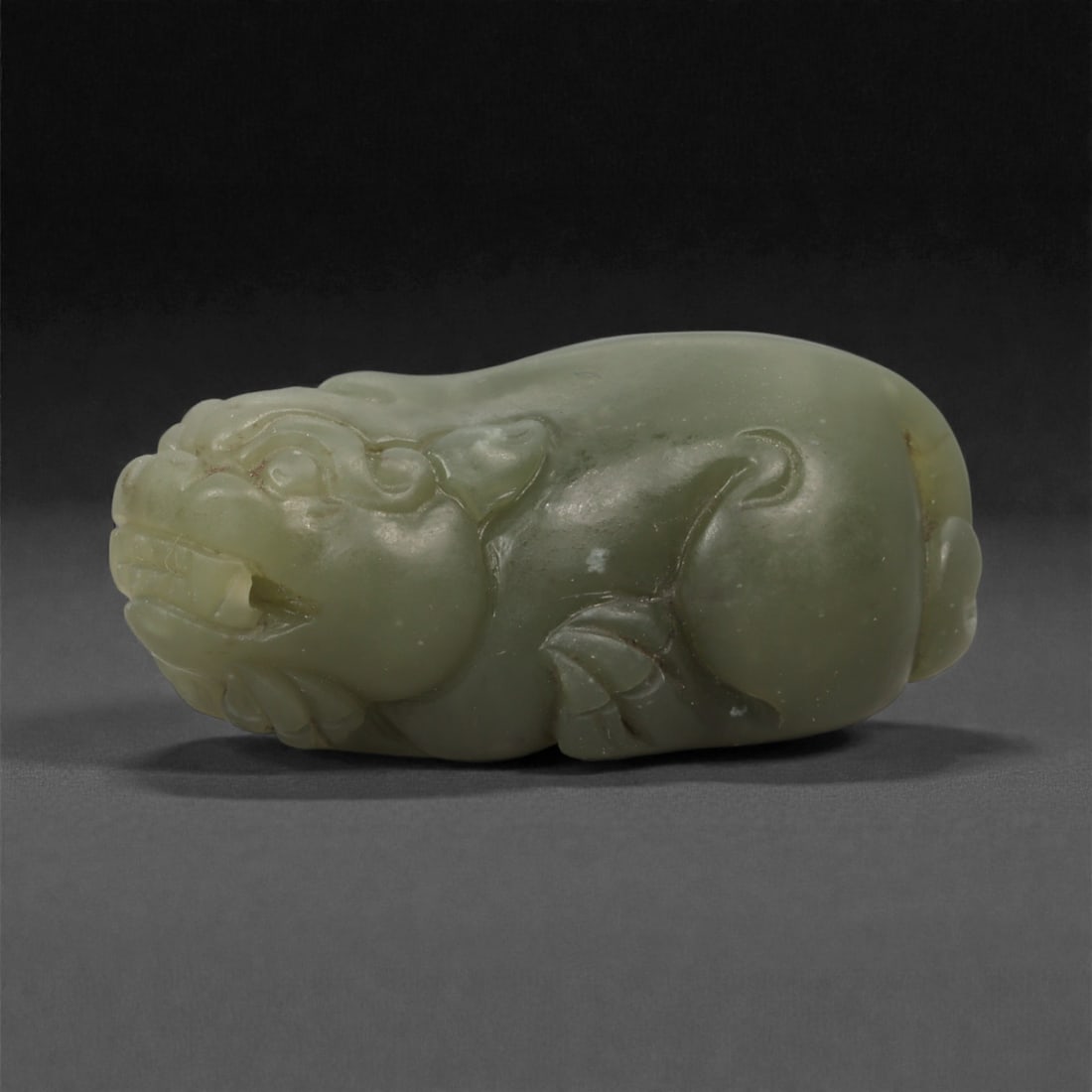 Chinese Jade Pi Xiu (Pixiu) Reclining Amulet, 59ZD (1 of 3)