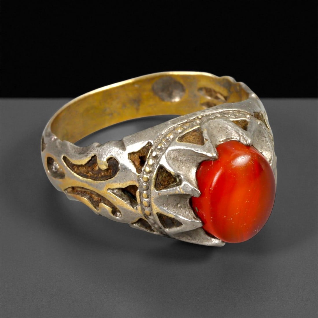 Antique Persian Carnelian Cabochon Silver Ring, c. 19th-20th Century 5g, 31EQ (1 of 3)