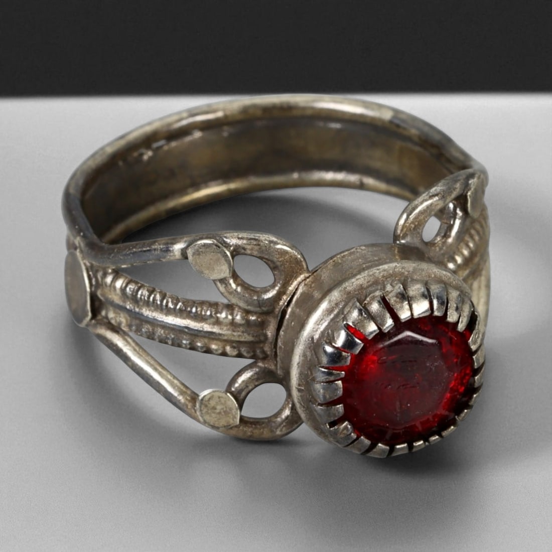 Antique Persian Red Glass Cabochon Silver Ring, c. 19th-20th Century 4g, 46N (1 of 3)