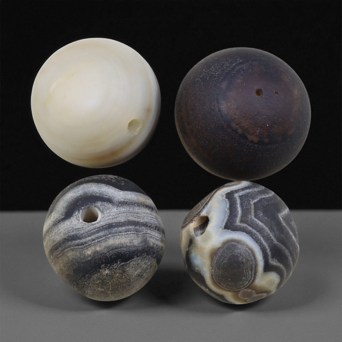 Antique Indo-Persian Banded Agate Round Bead Collection, c. 18th-19th Century, 2-2.4cm, 52EL (1 of 1)