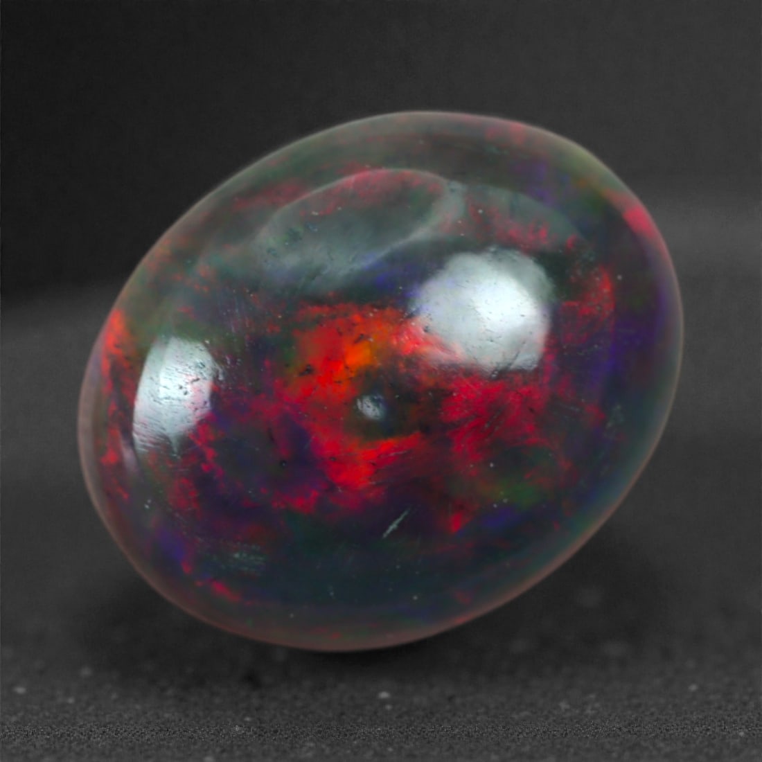 1.20 Carats Fiery Red and Magenta Flash Oval Black Opal - Natural Welo Origin, 14M (1 of 2)