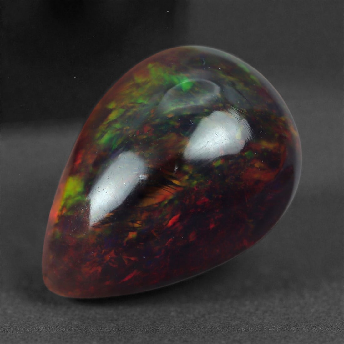 1.39 Carats Deep Ember Smoked Black Welo Opal - Natural Ethiopian Gemstone 12x8.4mm, 83A (1 of 3)