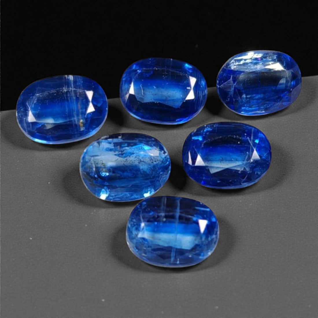 9.46 Carats Deep Blue Kyanite Oval Lot - Natural Nepalese Stones, 44XA (1 of 2)