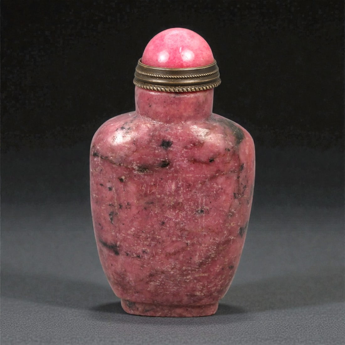 A Chinese Rhodonite Snuff Bottle, Qing Dynasty, Late 19th-Early 20th Century, 11YB (1 of 2)