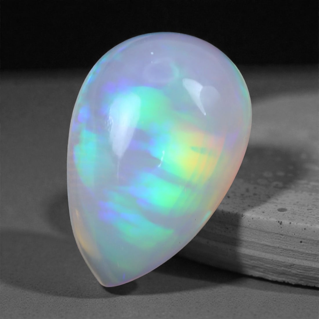 3.94 Carats Pear-Shaped Welo Opal - Natural Ethiopian Stone 14.9x10.1x6.1mm, 42XH (1 of 2)